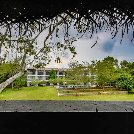 Grand Tamarind Lake 카타라가마 외부 사진