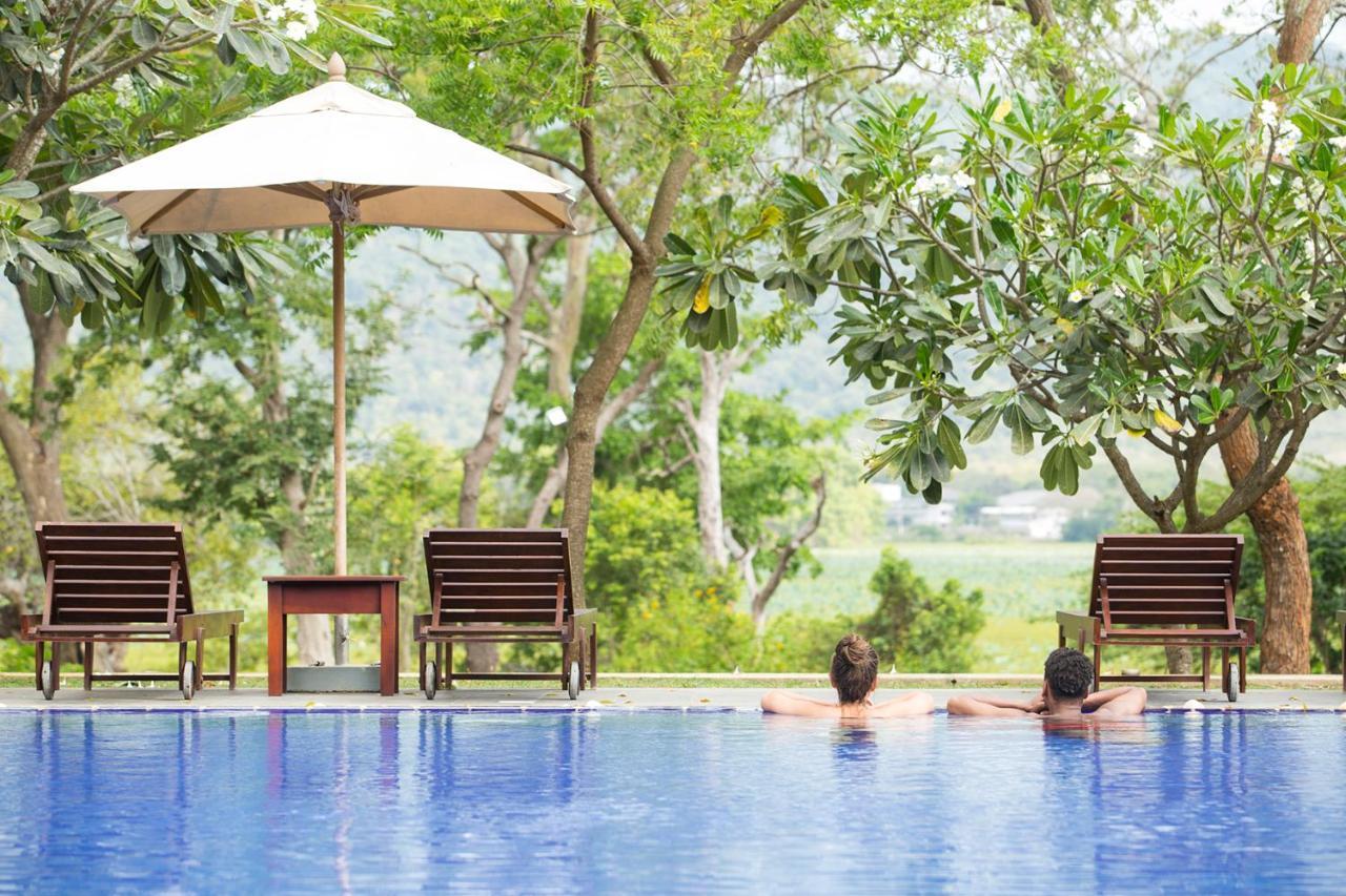 Grand Tamarind Lake 카타라가마 외부 사진