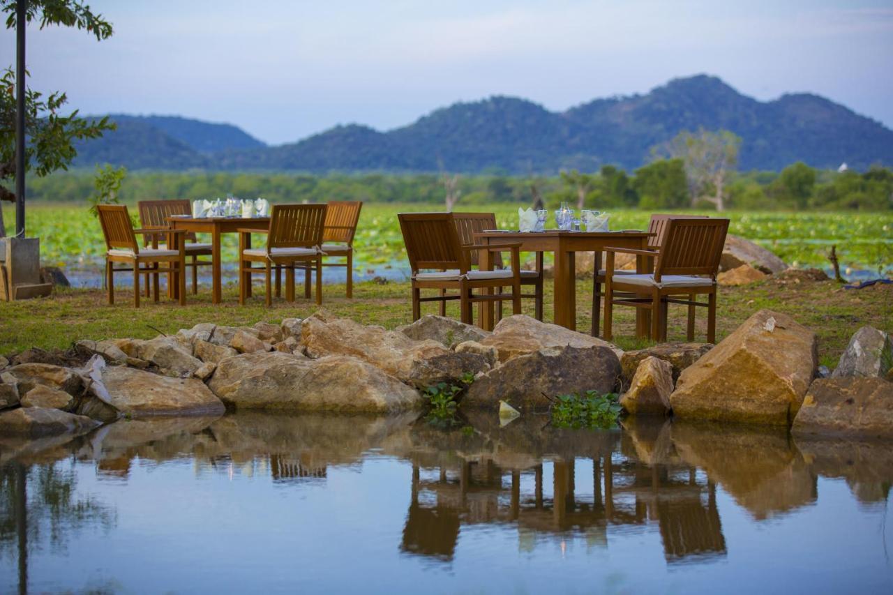 Grand Tamarind Lake 카타라가마 외부 사진